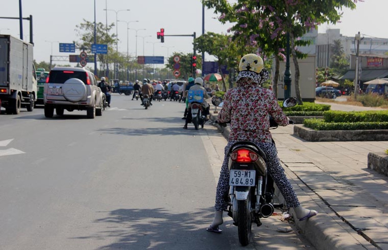 Vua thoat lanh 18 do, Sai Gon “hung“nang nong kinh hoang-Hinh-6