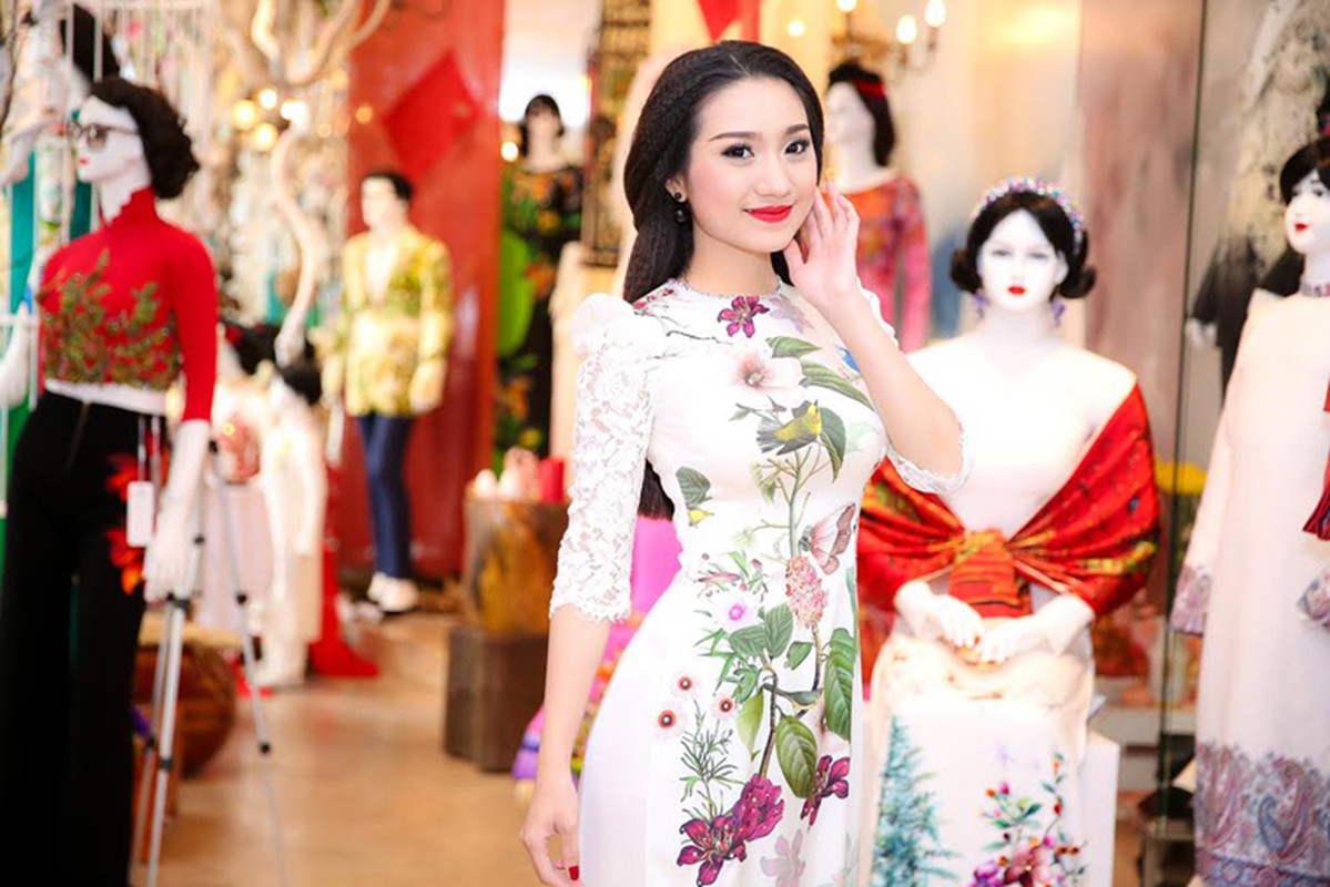 Truong Thi May Le Hang do dang nuot voi ao dai-Hinh-3