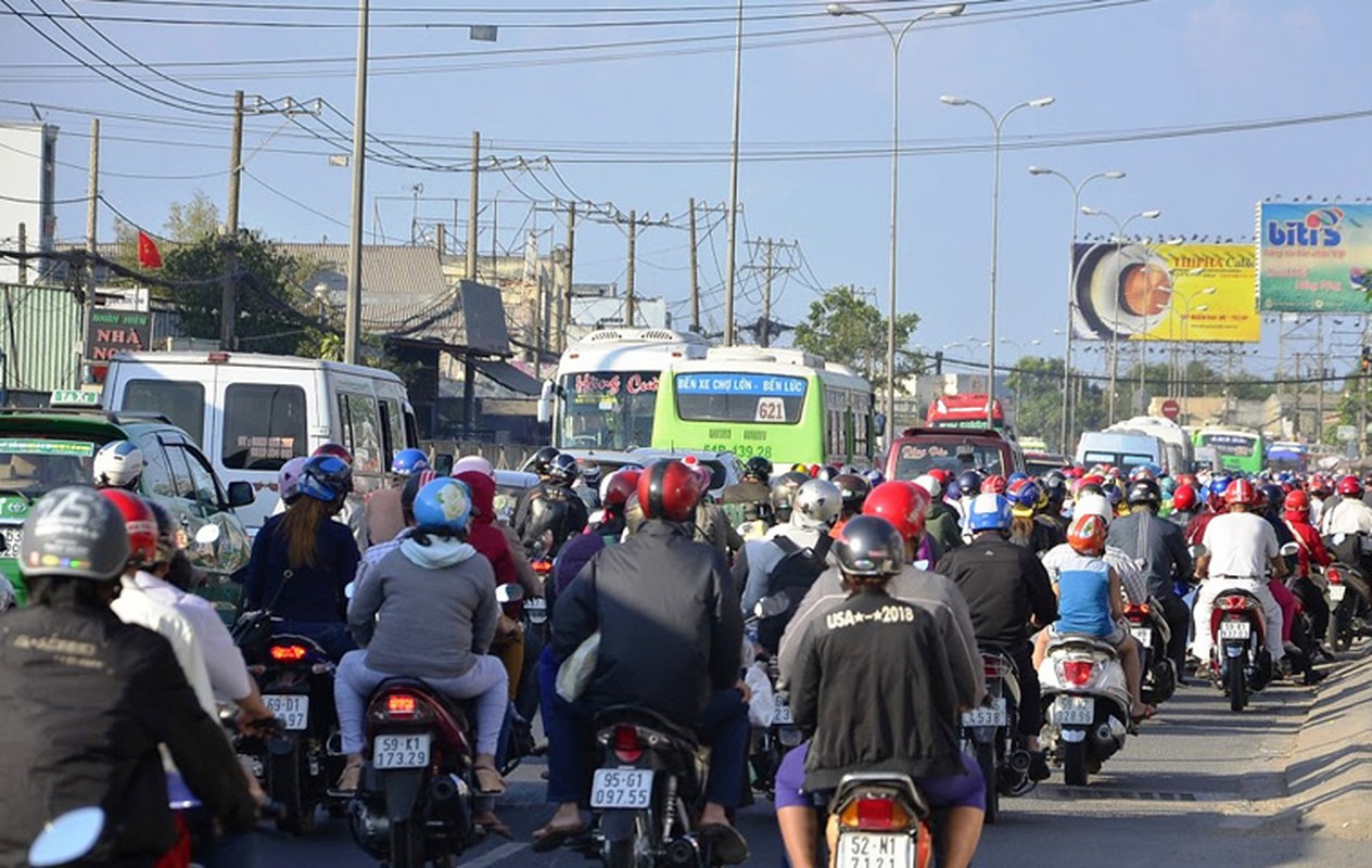 Nguoi dan keo ve Ha Noi, TP HCM sau ky nghi Tet-Hinh-9