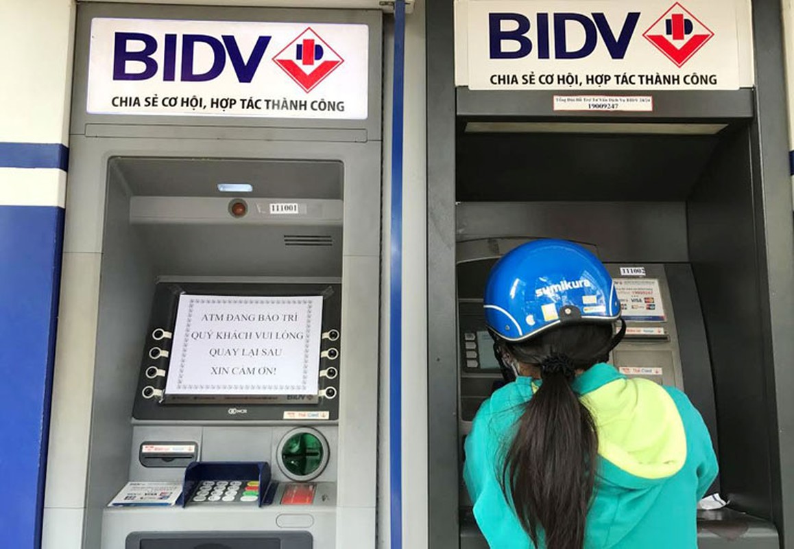 Hang loat may ATM BIDV, VIB, TP Bank ngung hoat dong ngay giap Tet-Hinh-4