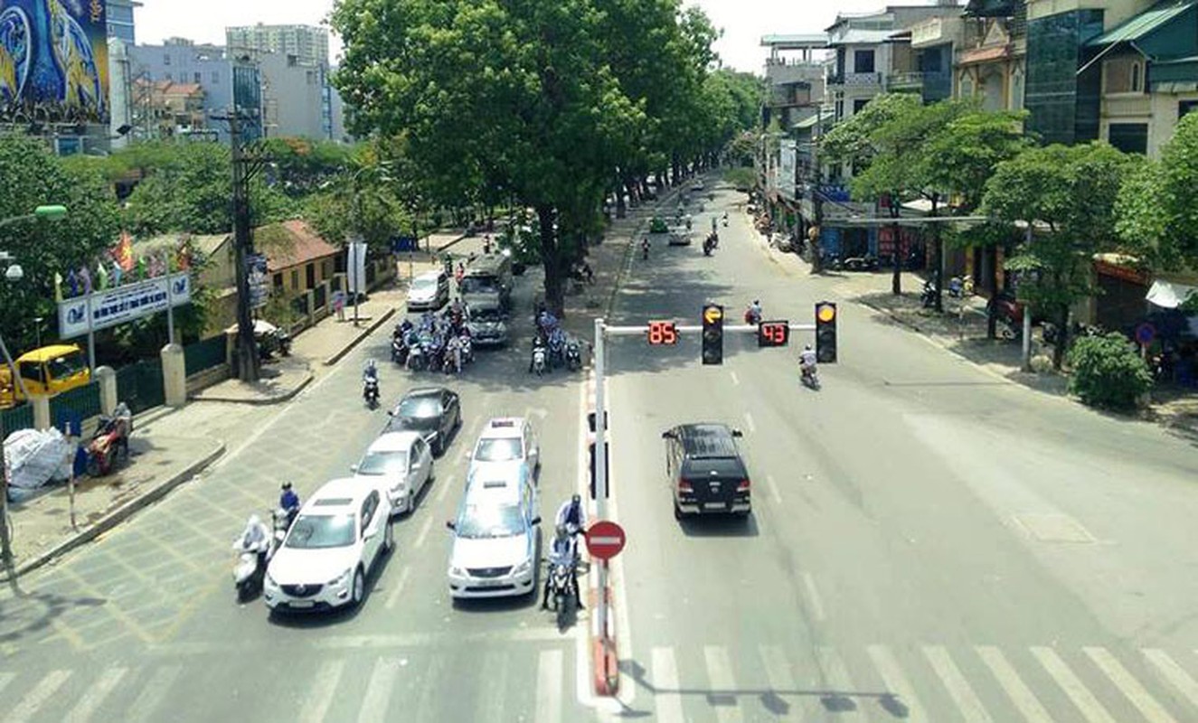 Anh: Ha Noi nang do lua, Sai Gon lai mua trang troi-Hinh-2