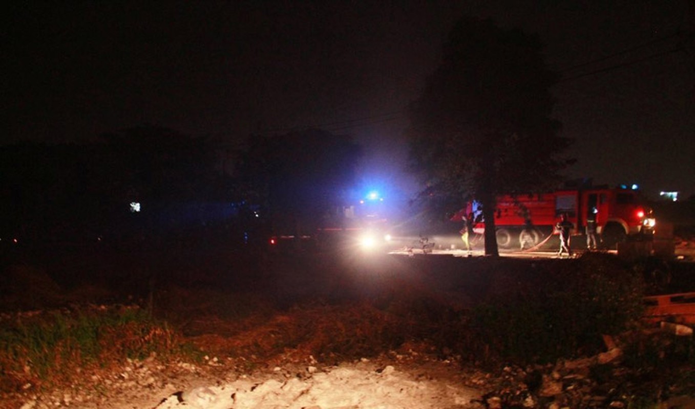 Trang dem chien dau voi “giac lua” kho nhot o ngoai thanh TPHCM-Hinh-6