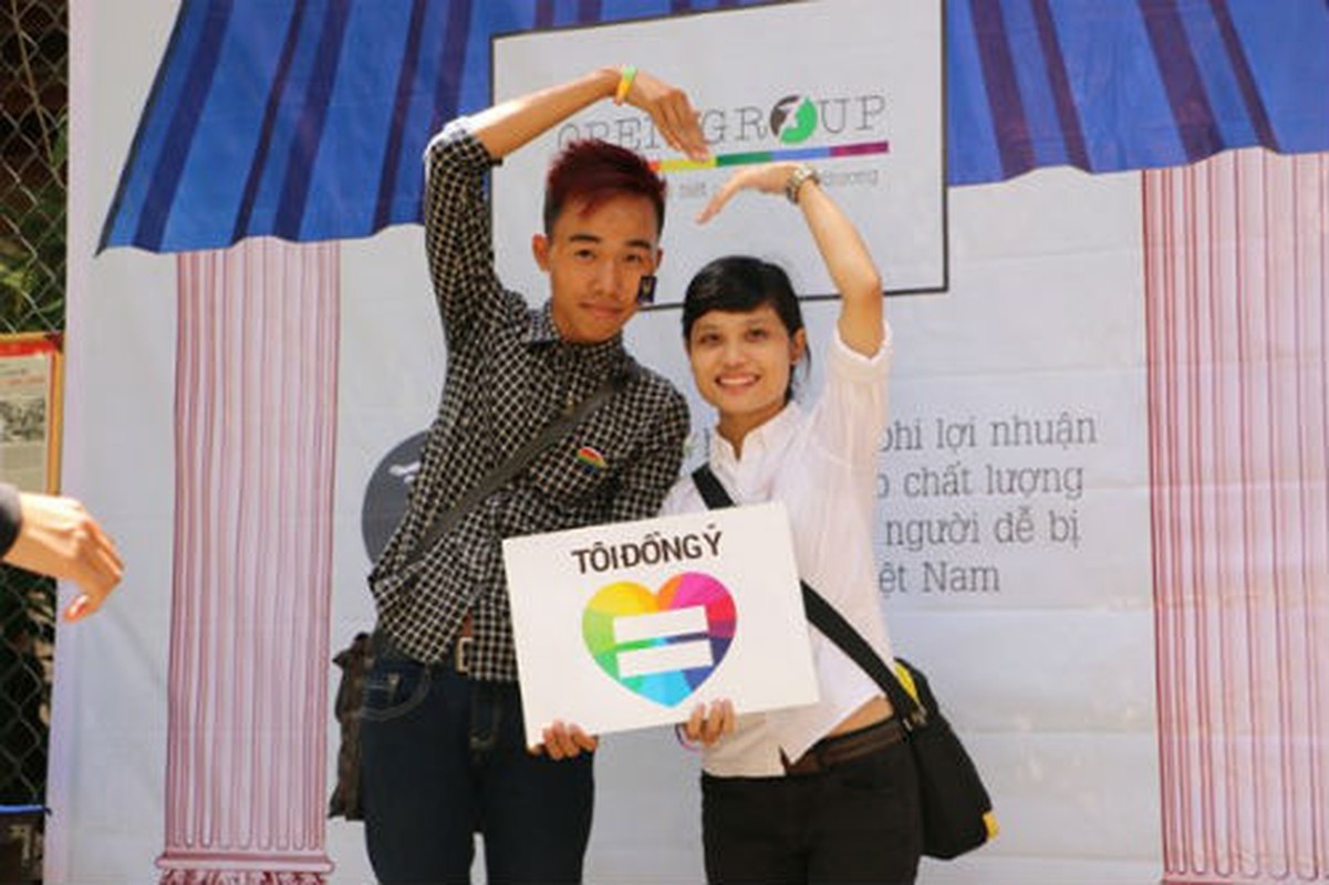 Ung ho cong dong LGBT: Co luc sac phu kin Tay Ninh-Hinh-10
