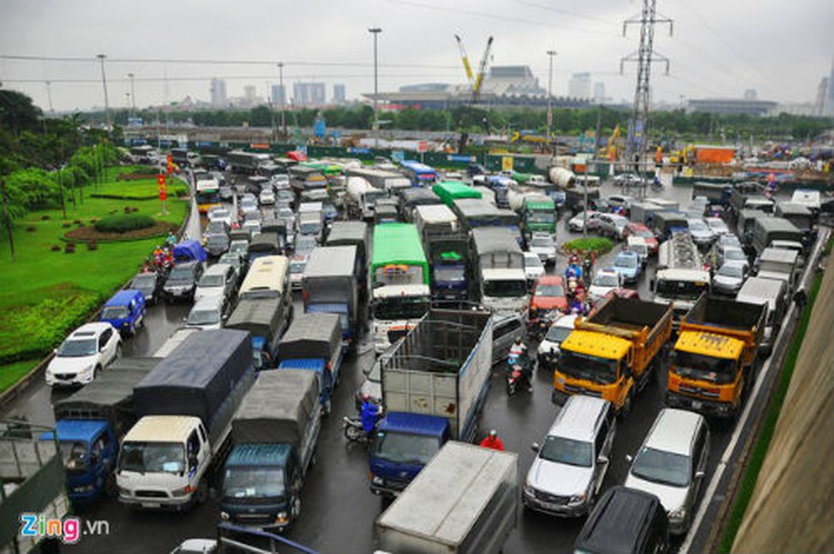 Mot loat tuyen duong o Ha Noi bi un tac keo dai hang km-Hinh-9