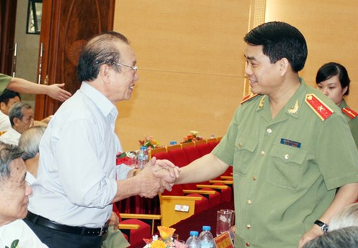 Anh an tuong cua tuong Chung khi con lam Giam doc CA Ha Noi-Hinh-11