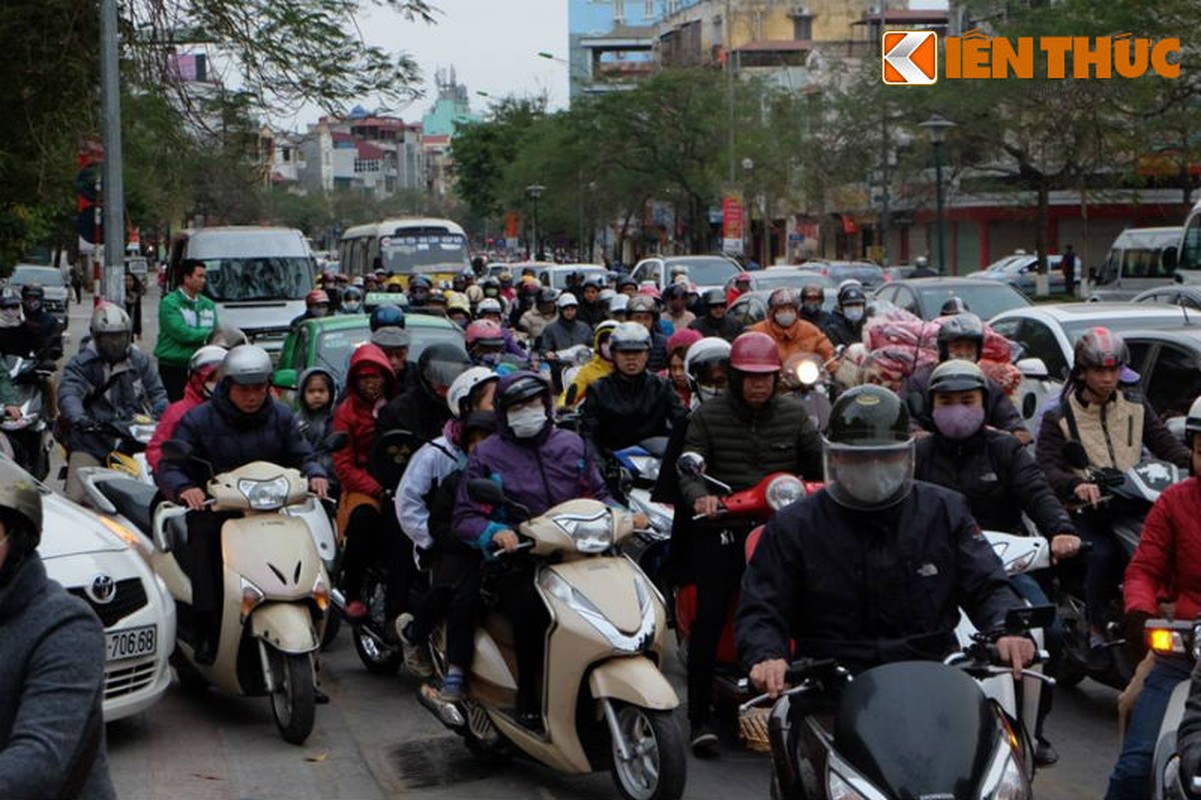 Giao thong HN un tac ngay dau di lam sau nghi Tet-Hinh-4