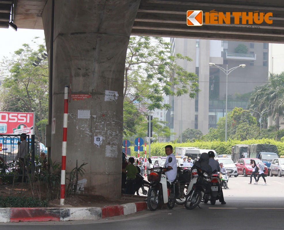 Xem nguoi dan Ha Noi quay cuong trong dot nang nong dau mua-Hinh-7