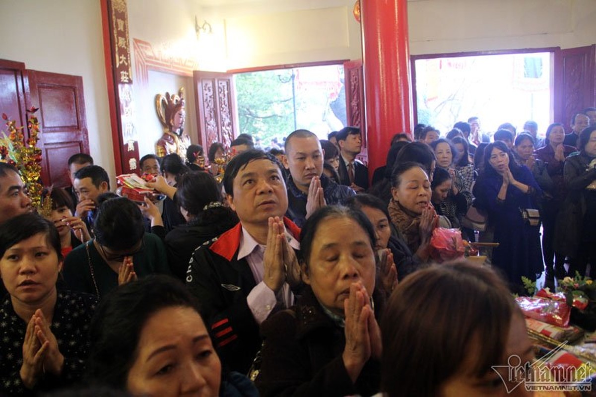 Ha Noi: Bien nguoi chen chan di le dau nam-Hinh-8