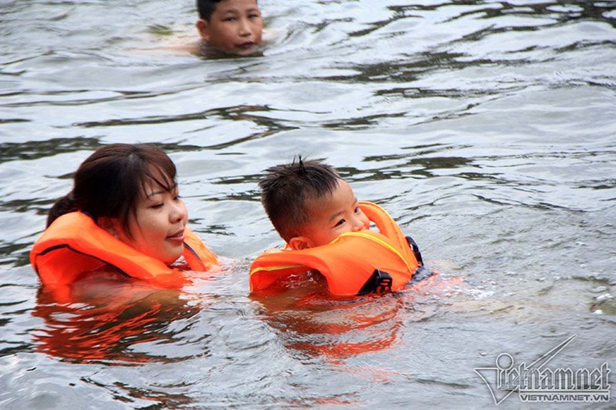 Ao tu ho bien thanh be boi hut U60 “vung vay“-Hinh-10