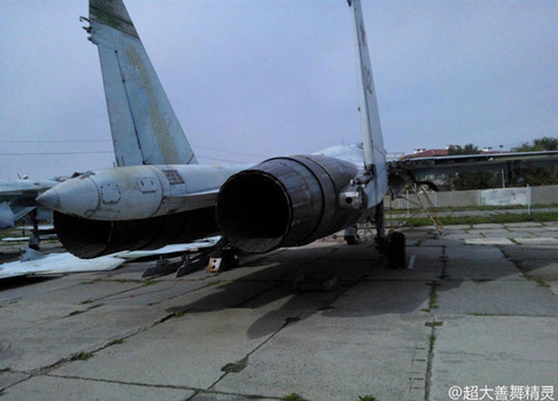 Het hon dan Nga chao ban may bay Su-27 gia 24 ty-Hinh-2