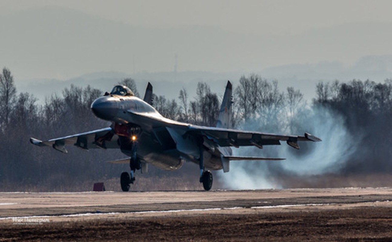 Thuc hu tin vi Viet Nam Nga hoan giao Su-35 cho TQ