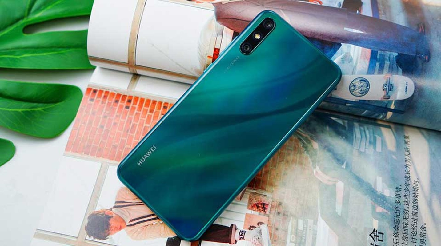 Huawei Enjoy 10e: Thoa man voi phan khuc smartphone gia re