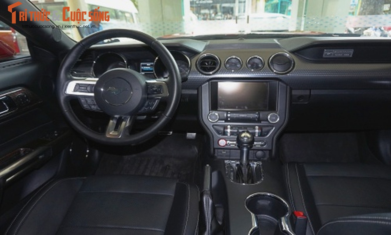 Chi tiet Ford Mustang gia hon 2 ty tai Sai Gon-Hinh-7