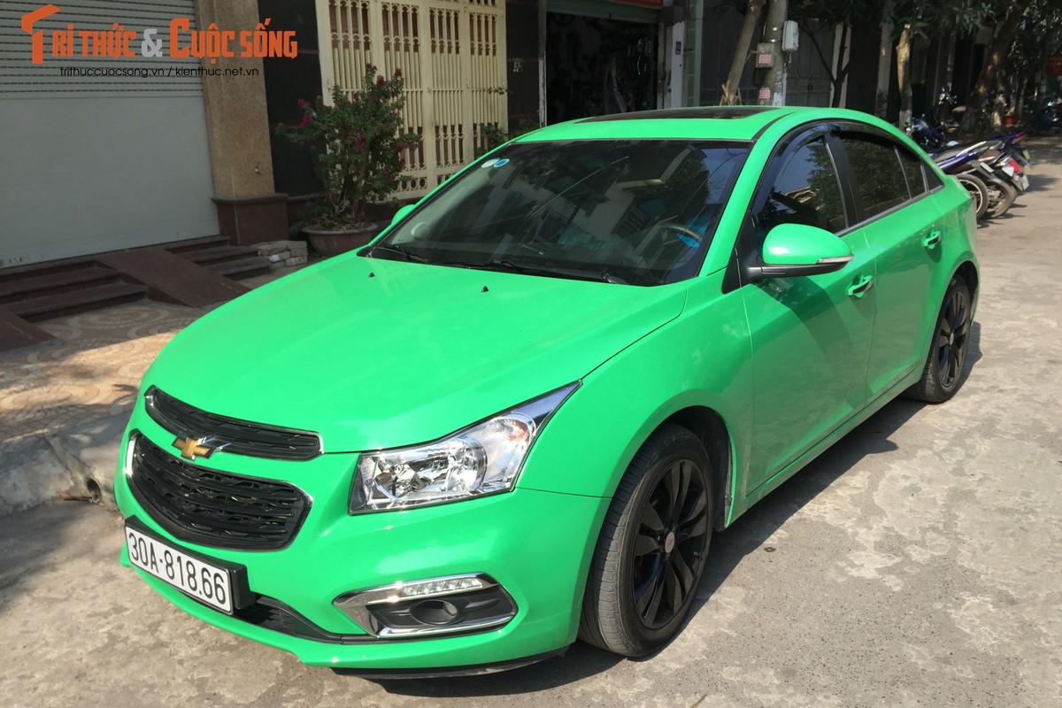 Chevrolet Cruze gia 769 trieu 