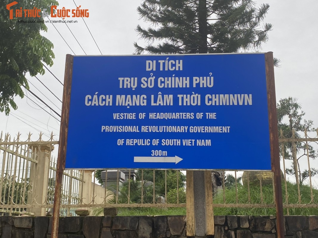 Tham di tich lich su dac biet tren dat thep Quang Tri-Hinh-8