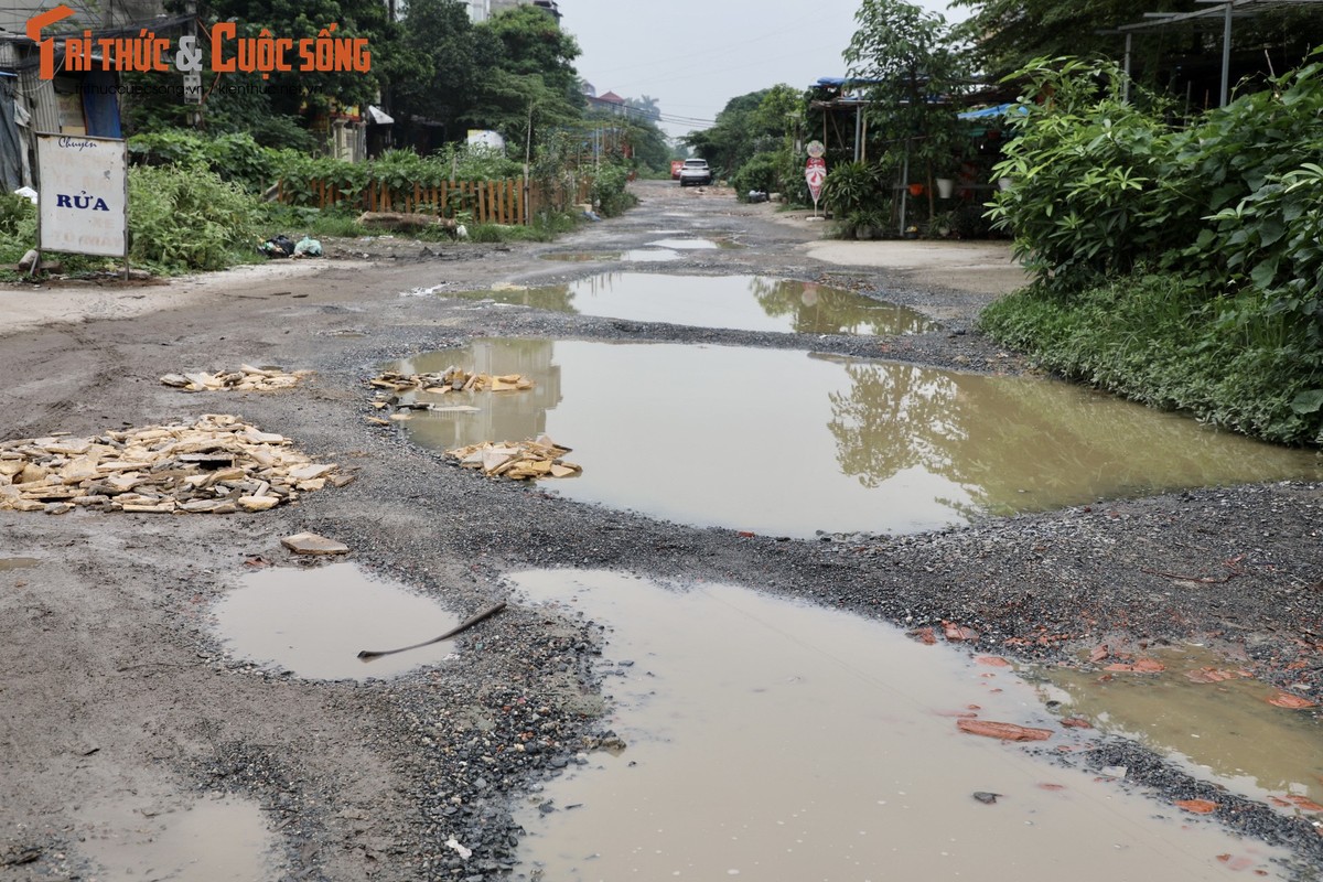 Ha Noi: Can canh con duong cu mua la ngap-Hinh-2