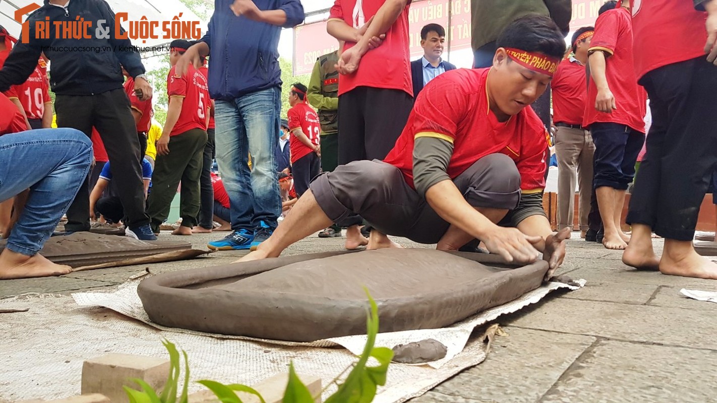 Hai Duong: Phao “no” vang troi…nghin nguoi phan khich, ho reo-Hinh-6