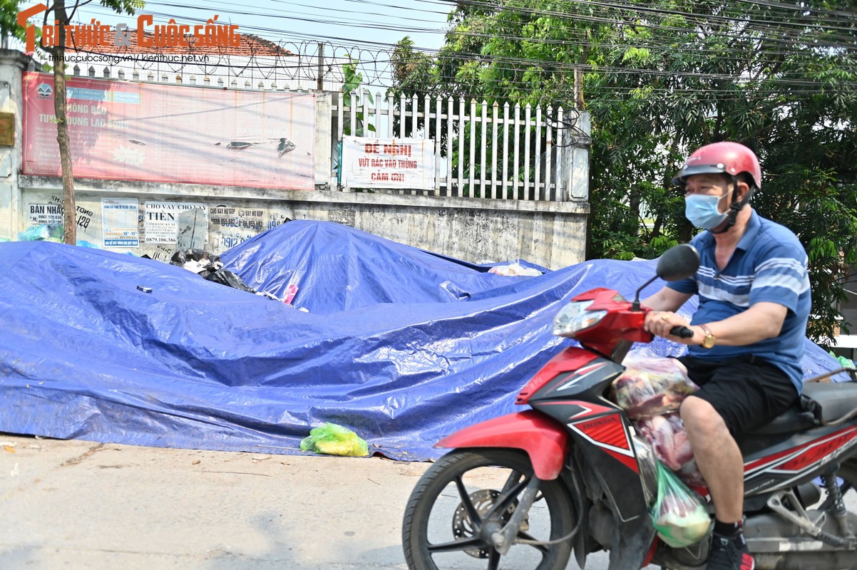 “Thanh pho dang song” Ha Long ngap ngua rac thai-Hinh-9