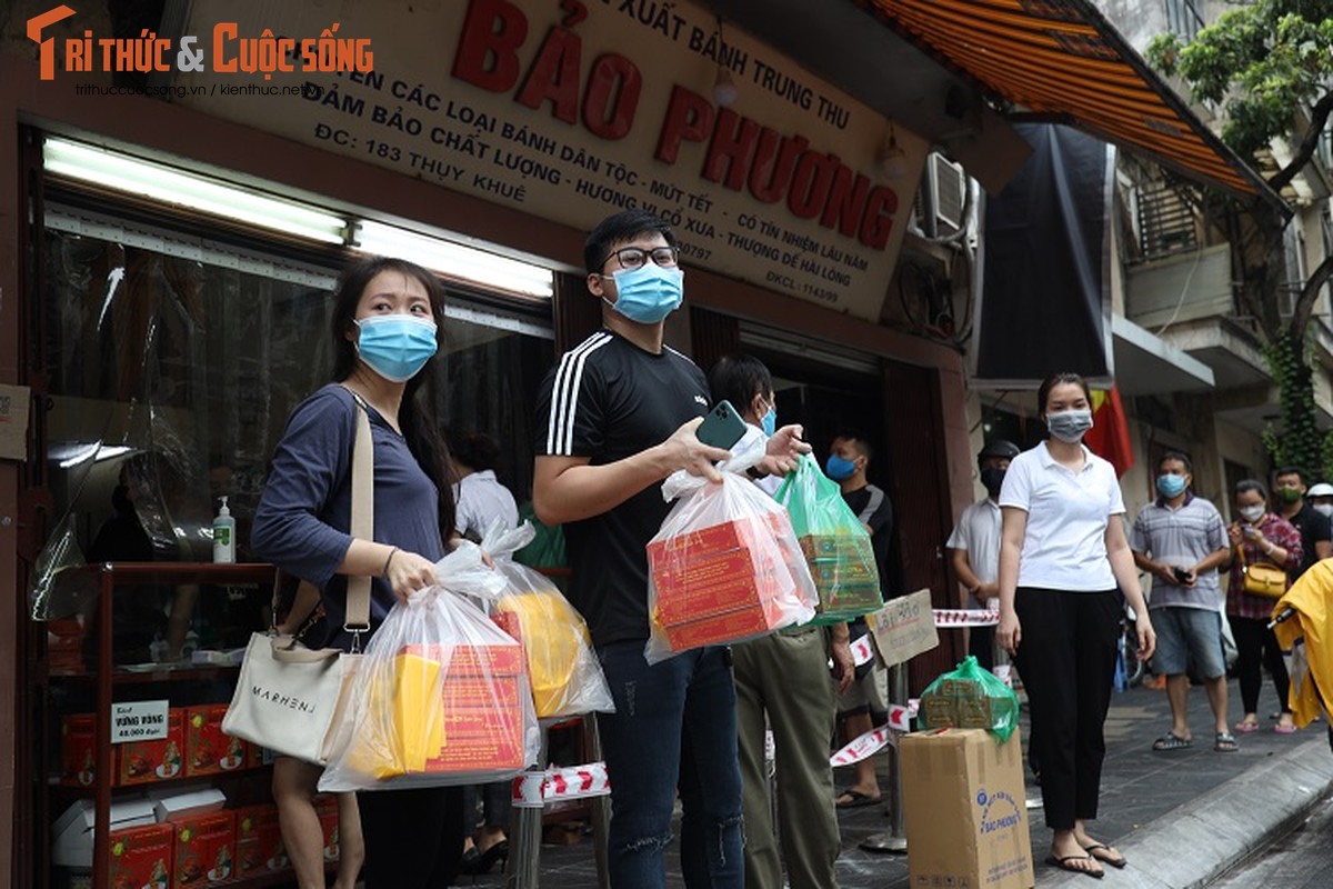 Tiem banh trung thu Bao Phuong bi dong cua: Khach 