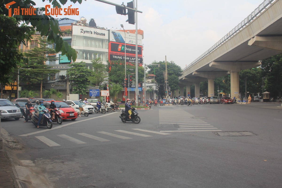 Cac “diem nong” giao thong Ha Noi the nao sau 2 thang gian cach?-Hinh-11