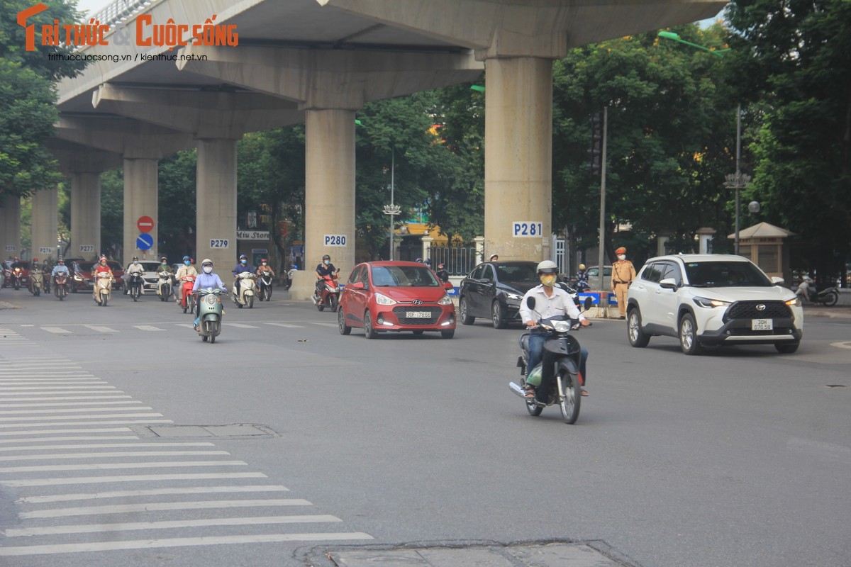 Cac “diem nong” giao thong Ha Noi the nao sau 2 thang gian cach?-Hinh-12