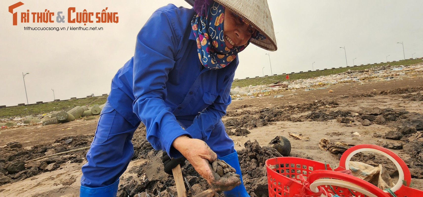 Vat va nghe cong lung di mot  