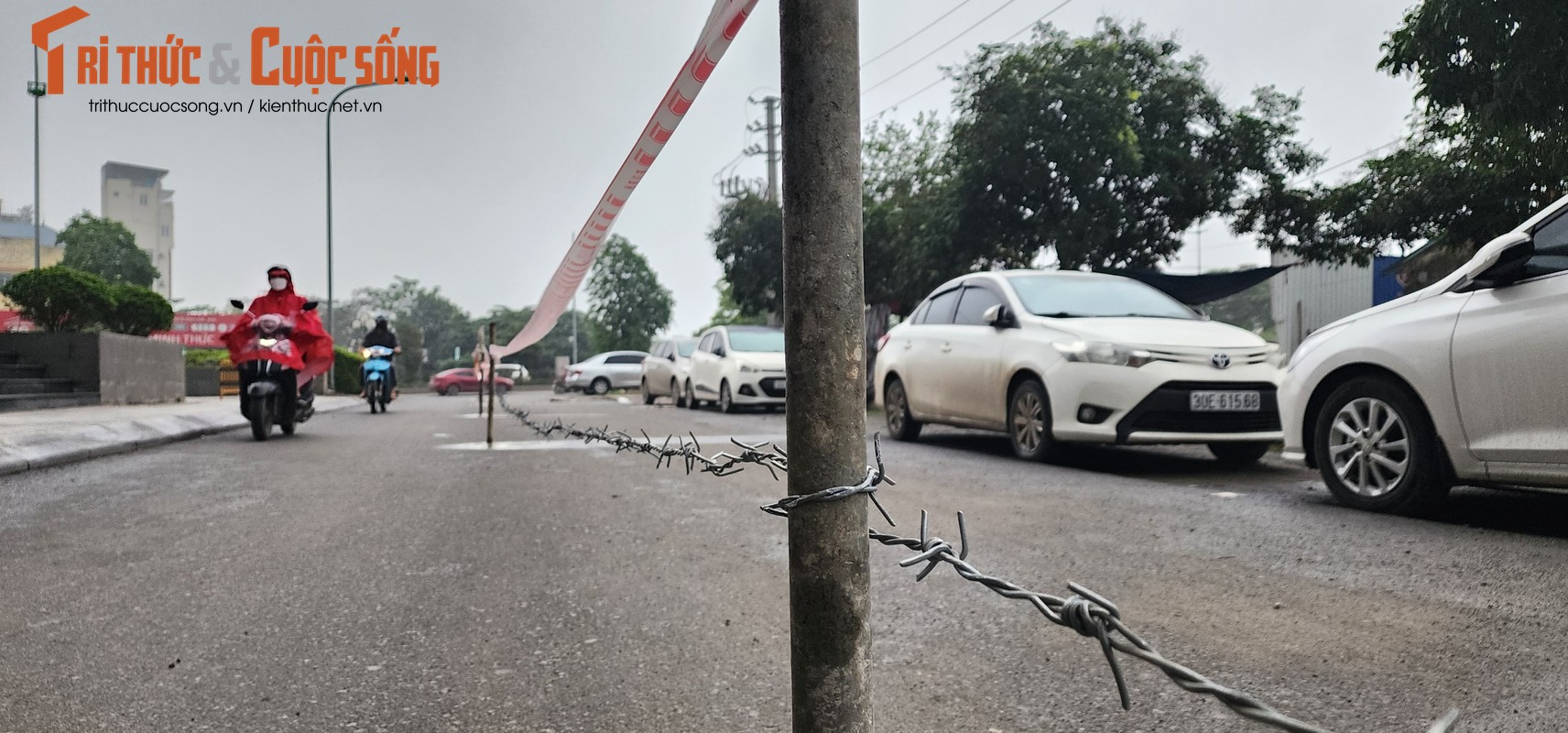 Ha Noi: Giang “bay” day thep gai o chung cu Hateco Apollo-Hinh-8