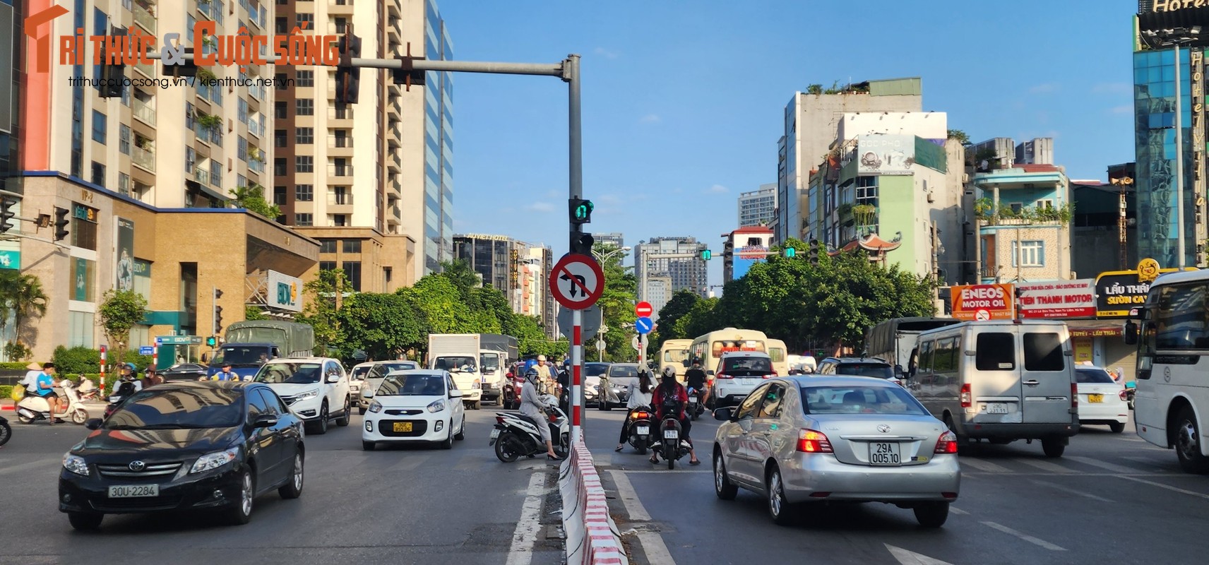 Ha Noi: Bat on giao thong tren tuyen duong Le Duc Tho - Nguyen Hoang-Hinh-7