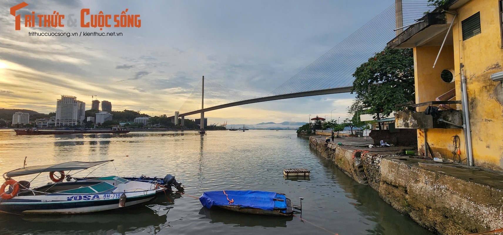 Ben pha Bai Chay - chung nhan lich su bi bo hoang, lam noi chua rac