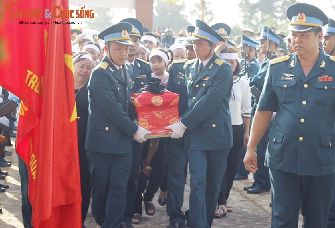 Nghen ngao tien dua Dai ta Tran Quang Khai ve noi an nghi cuoi cung-Hinh-5