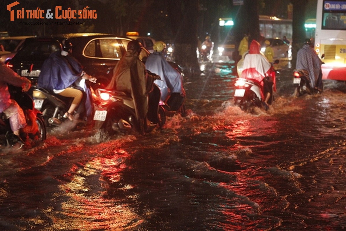 Toan canh Ha Noi ngap ung do anh huong cua bao so 3-Hinh-10