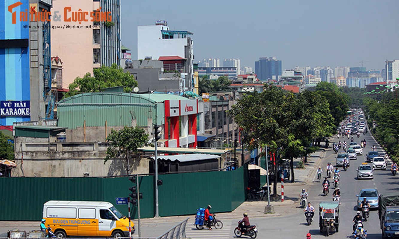 Can canh cuong che hang chuc nha hang tren duong Nguyen Khanh Toan-Hinh-2