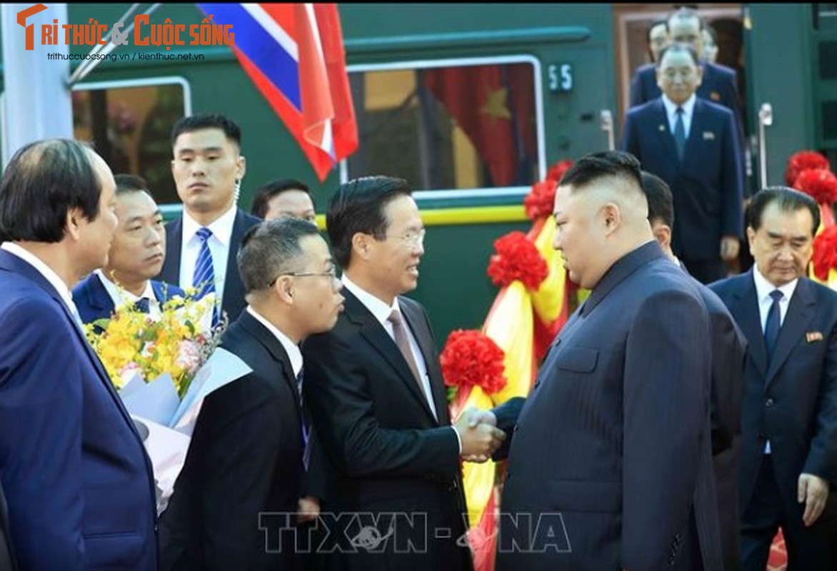 Chu tich Kim Jong-un dang den Ha Noi, an ninh duoc that chat tuyet doi