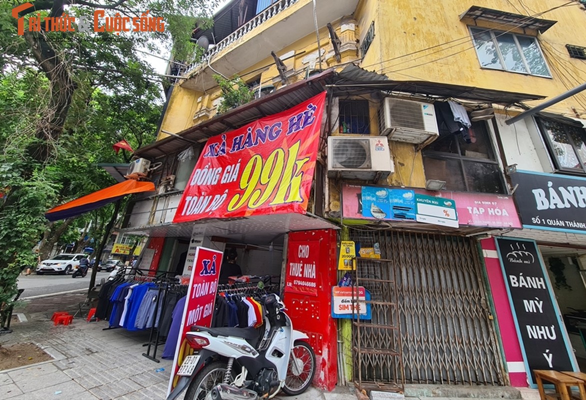 Dich COVID-19: Mat bang pho co Ha Noi giam hang chuc trieu van e khach thue-Hinh-8