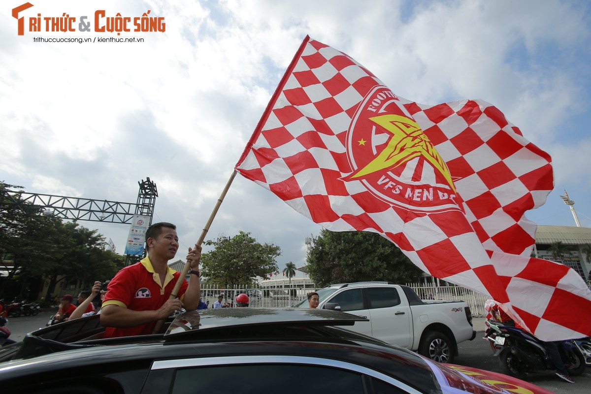 Hoi CDV dieu hanh lam nong truoc tran Viet Nam - Malaysia tai AFF Cup 2018