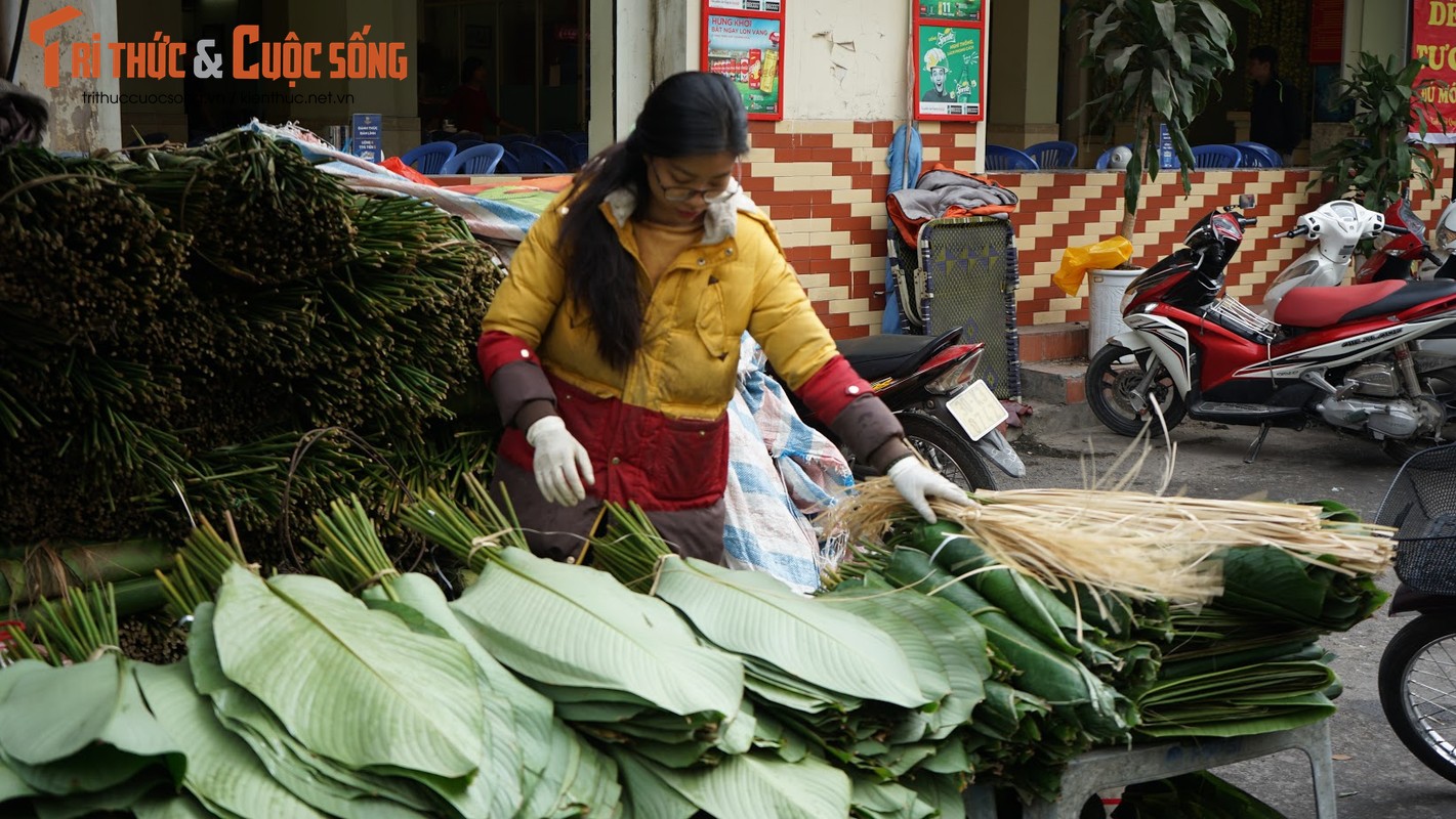 Can canh cho la dong Ha Noi ngay giap Tet-Hinh-4