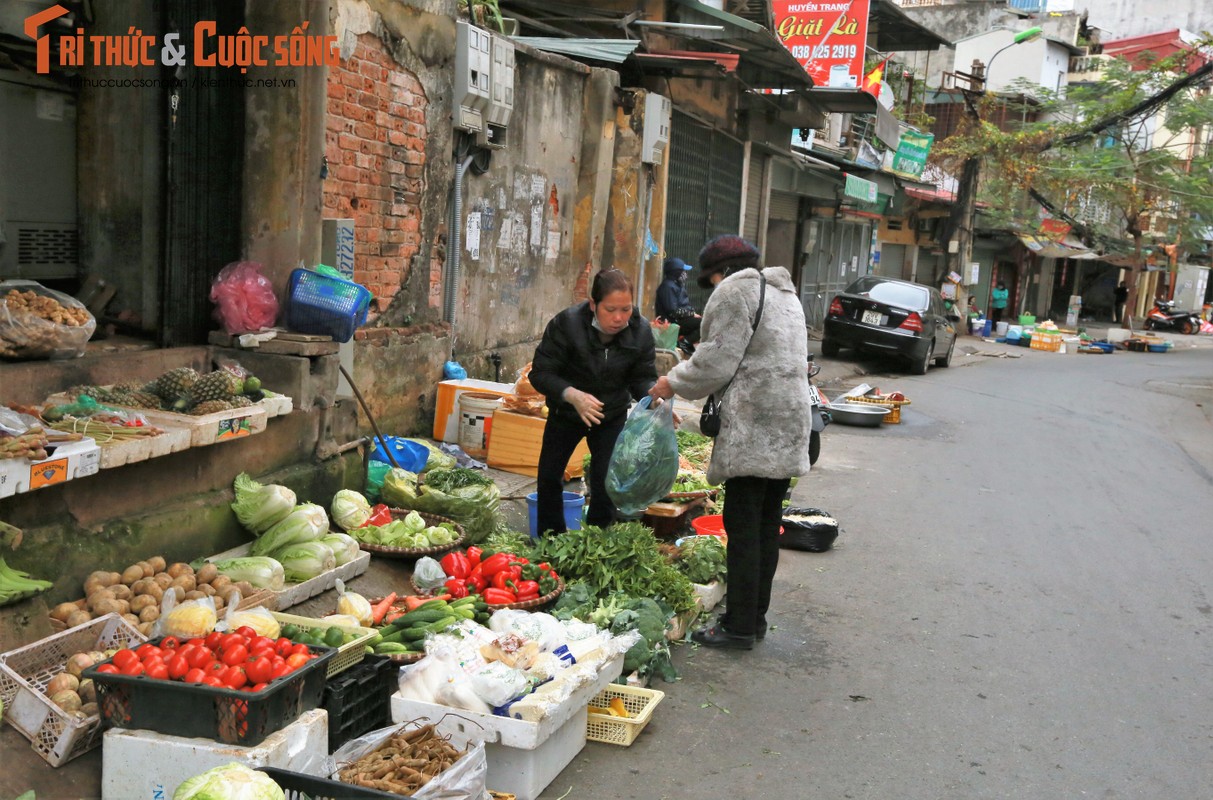 Cho dan sinh dau nam: Khach mua vang hoe, chu hang ngu gat-Hinh-8