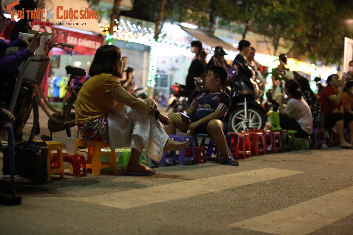 Yeu bong da nhu nguoi Quang Ninh, 