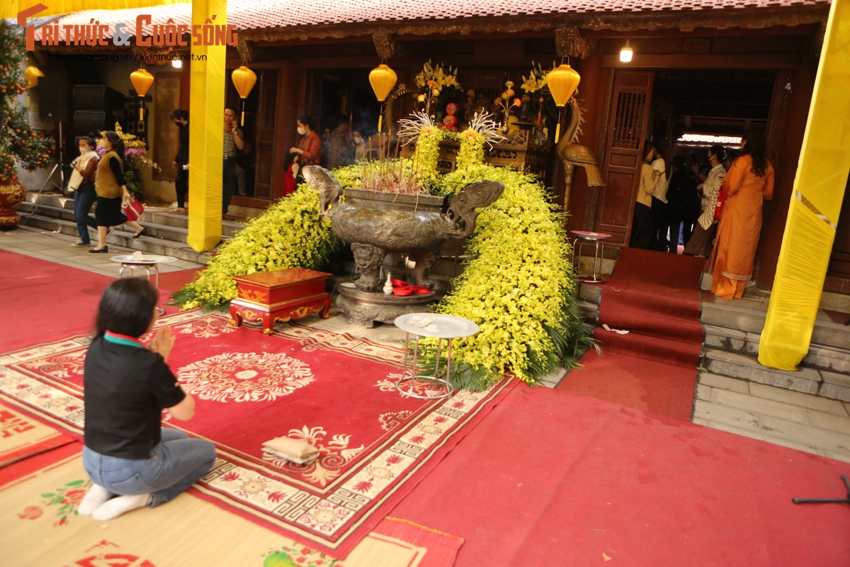 View - 	Vạn du khách đổ về Mê Linh trẩy hội đền Hai Bà Trưng