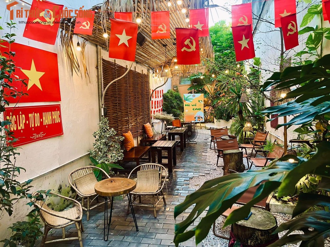 View - 	Góc check in quán cafe ở Hải Dương cứ đứng vào có ảnh đẹp  