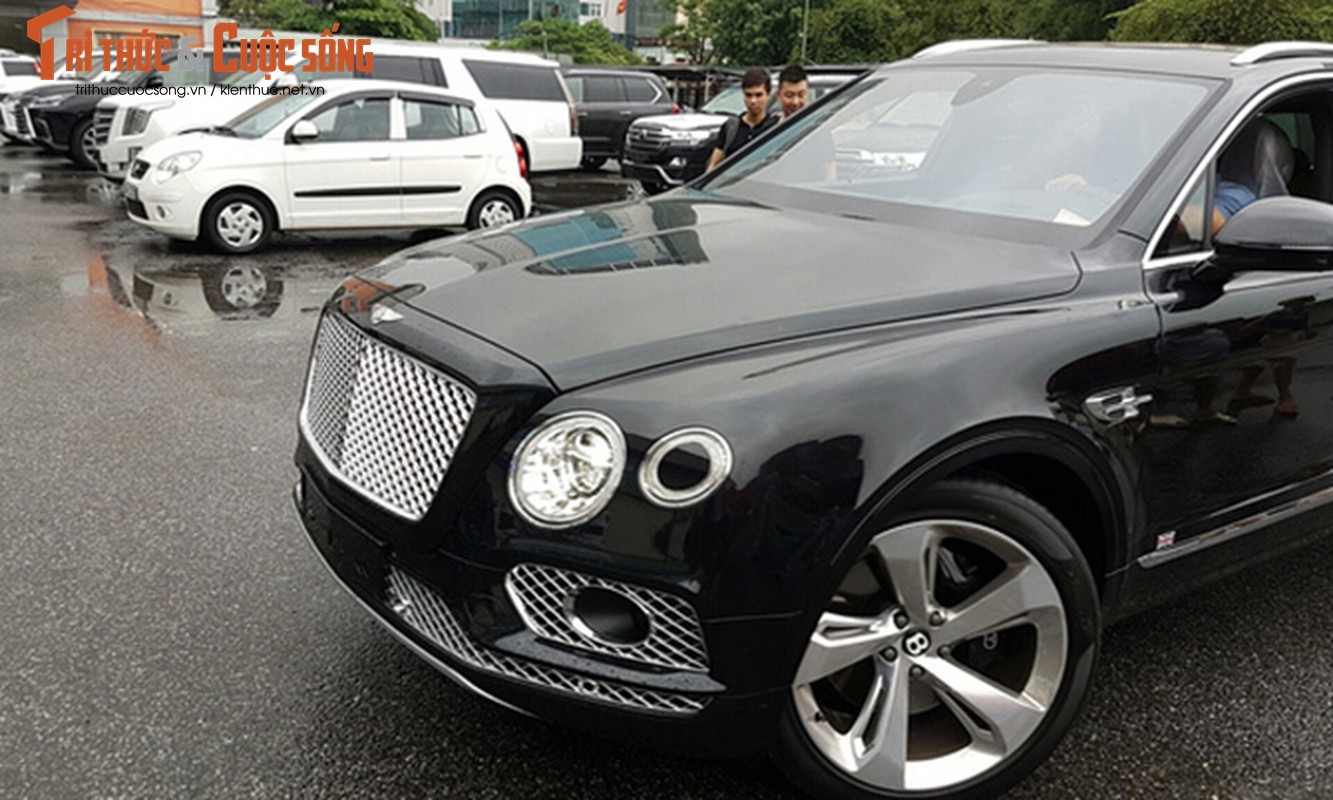 Can canh sieu SUV Bentley Bentayga gia gan 30 ty tai VN-Hinh-3