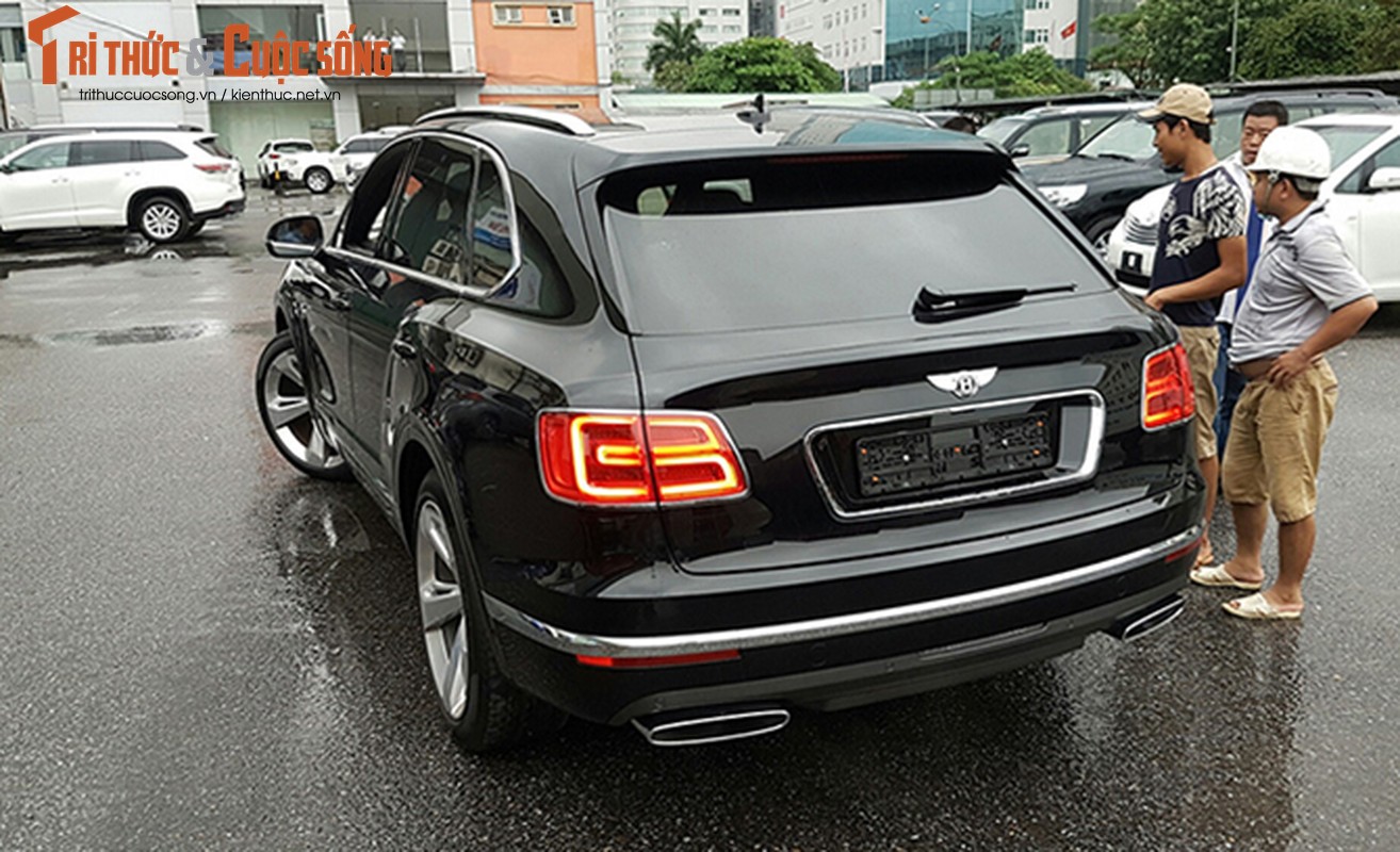 Can canh sieu SUV Bentley Bentayga gia gan 30 ty tai VN-Hinh-4