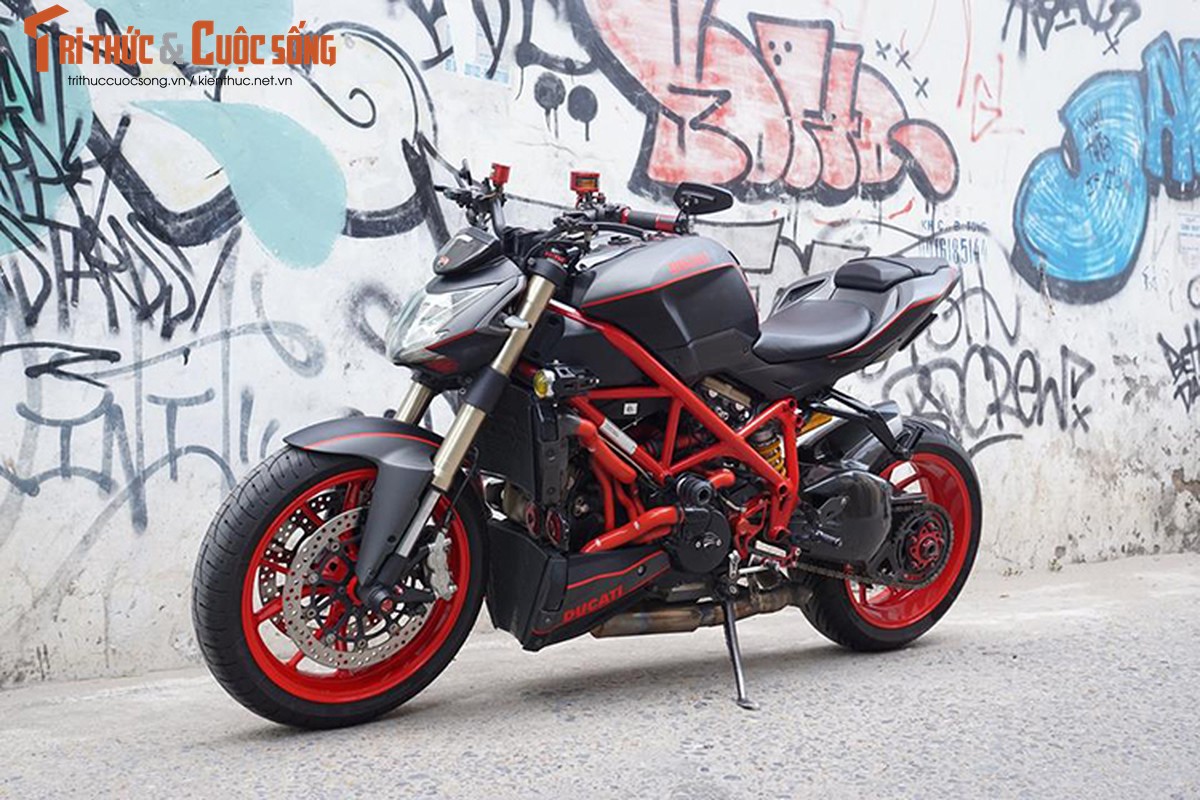 Ducati Streetfighter 848 sieu chat voi 