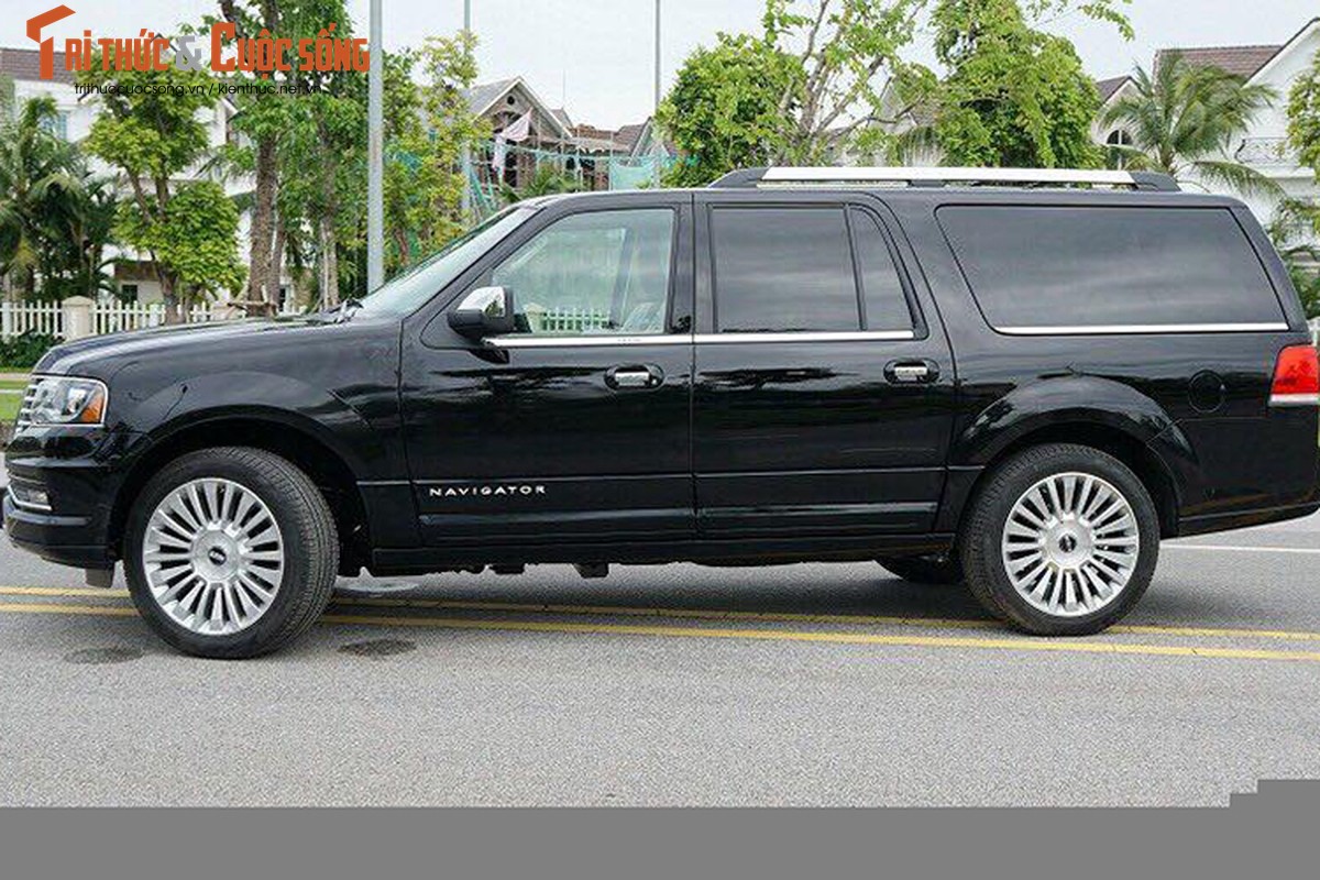 Can canh sieu SUV tien ty Lincoln Navigator L 2015 tai VN-Hinh-2