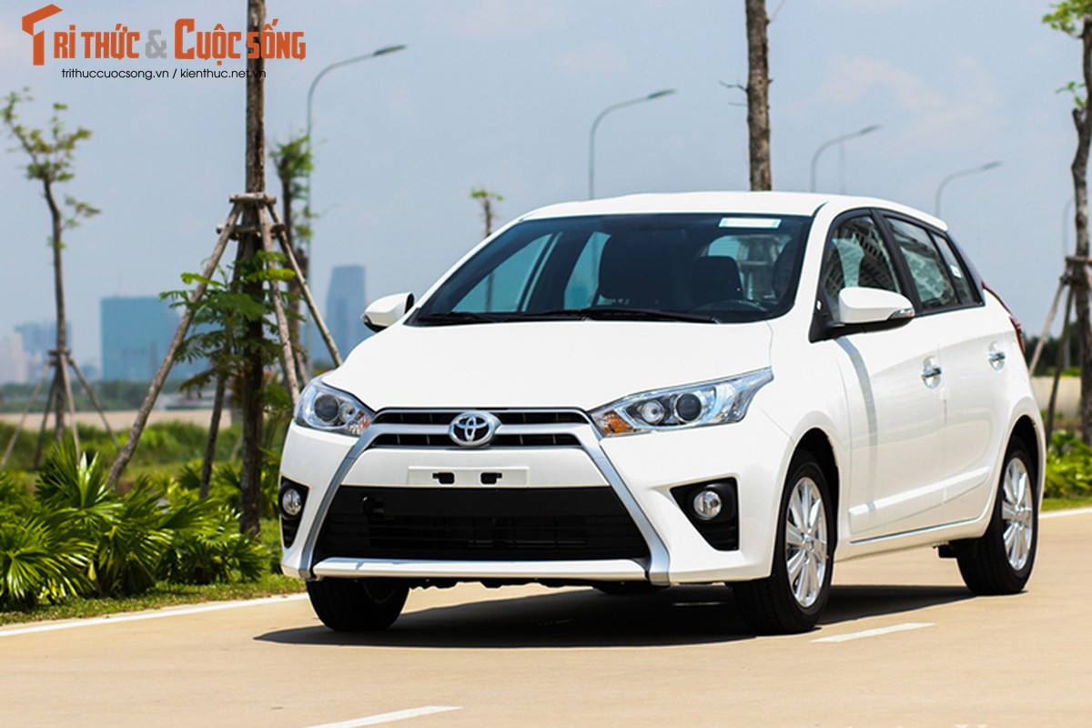 Can canh Toyota Yaris 2016 moi gia 636 trieu tai VN