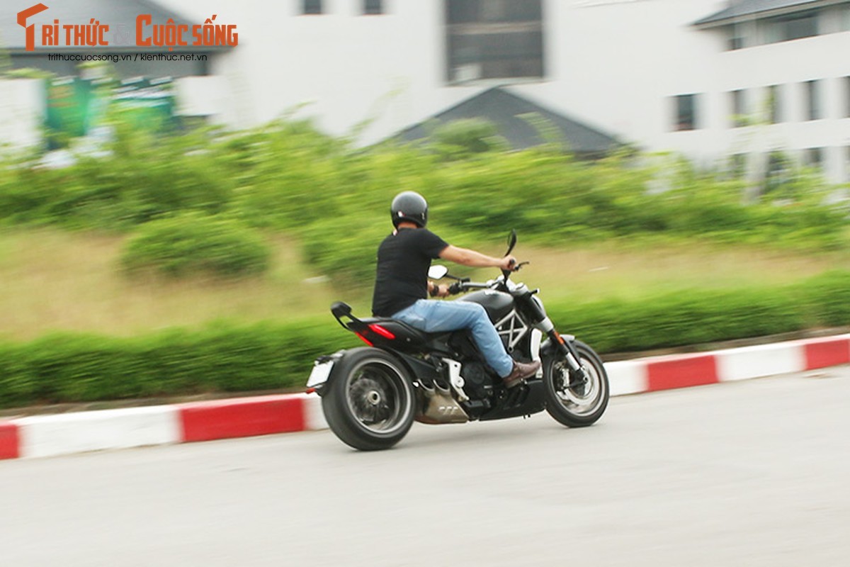 Can canh Ducati XDiavel gia 756 trieu tai Viet Nam-Hinh-18