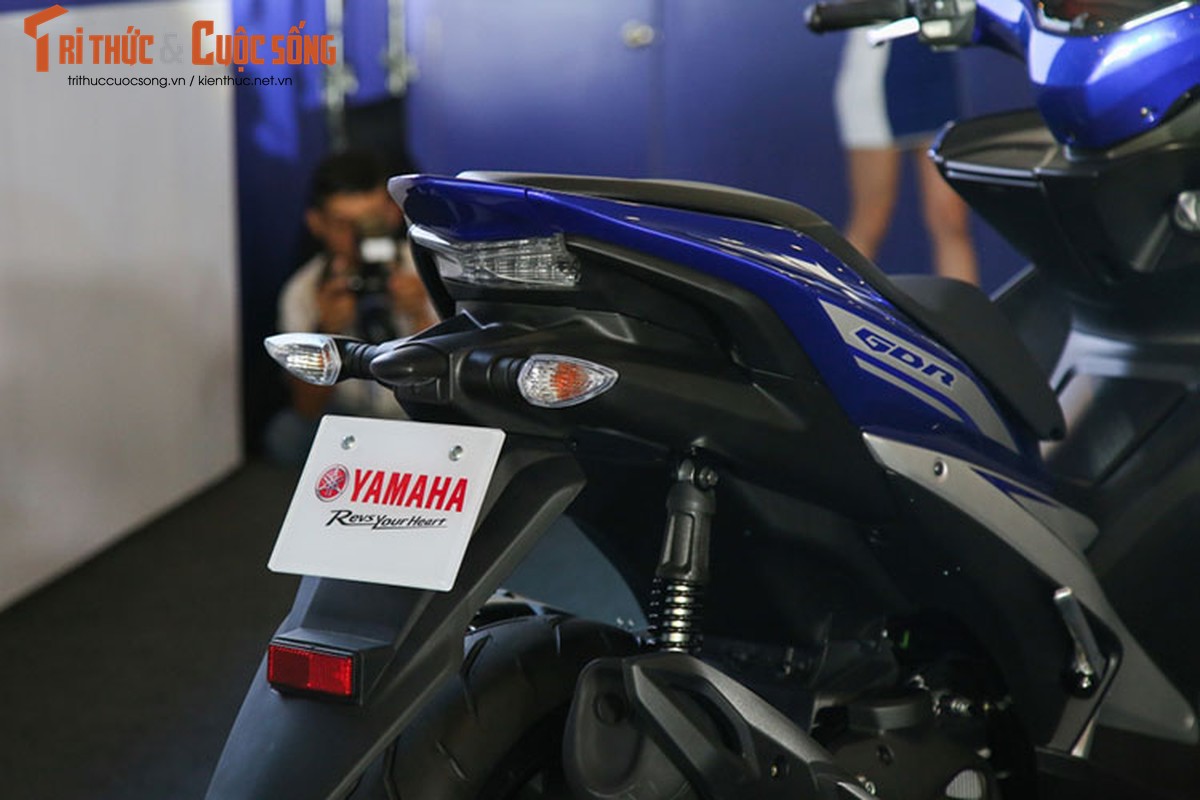 Can canh xe tay ga Yamaha NVX moi thay the Nouvo-Hinh-9