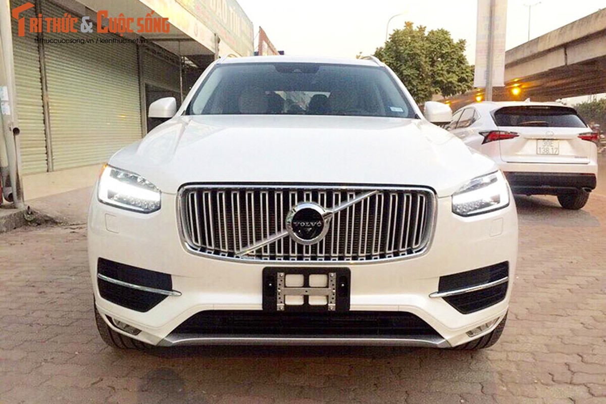 Volvo XC90 T6 Inscription gia 3,9 ty dong tai Ha Noi-Hinh-2