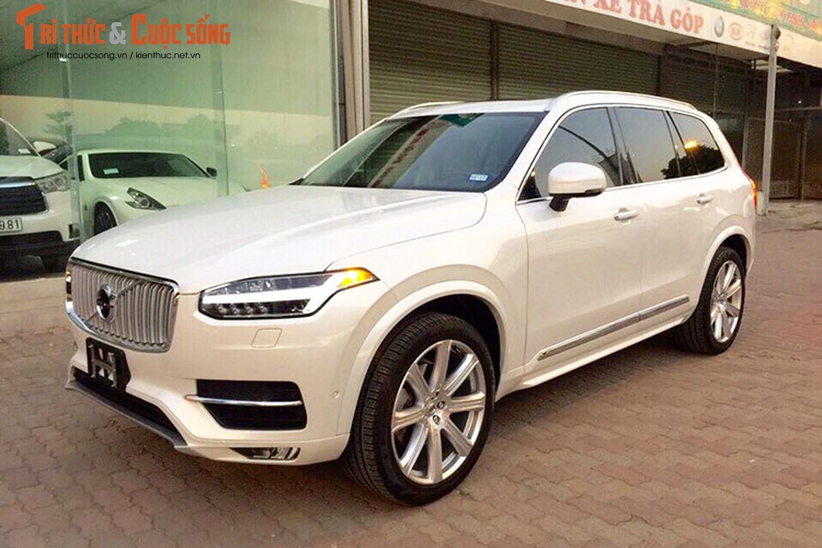 Volvo XC90 T6 Inscription gia 3,9 ty dong tai Ha Noi