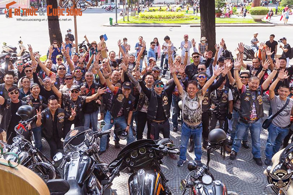 Dan choi Harley-Davidson 3 mien ram ro tien ve Sai Gon-Hinh-16